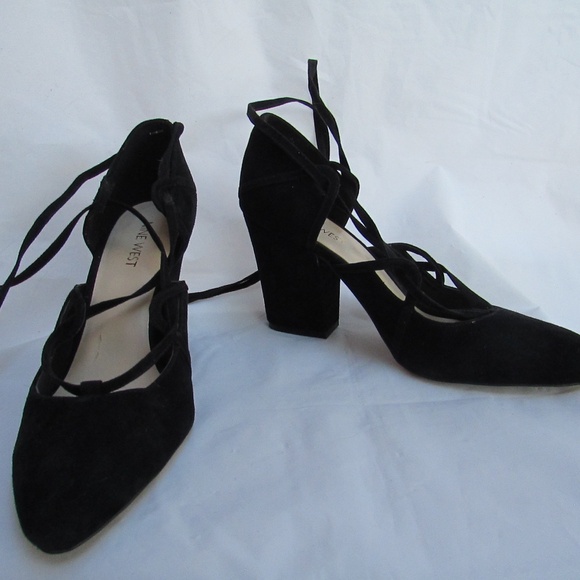 Nine West Elegant Black Lace up Heels - Picture 1 of 7